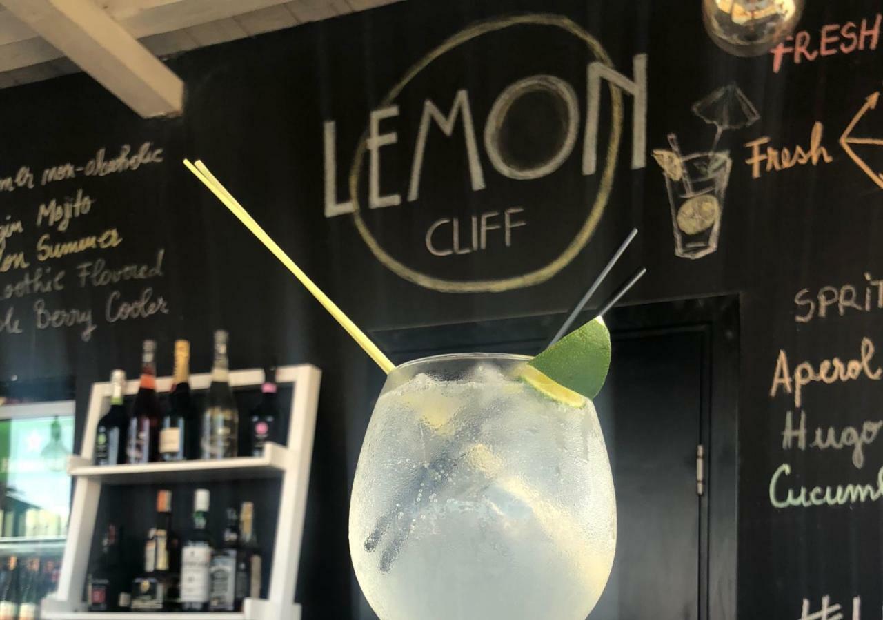 Lemon Cliff Luxury B&B Mamaia Exteriér fotografie